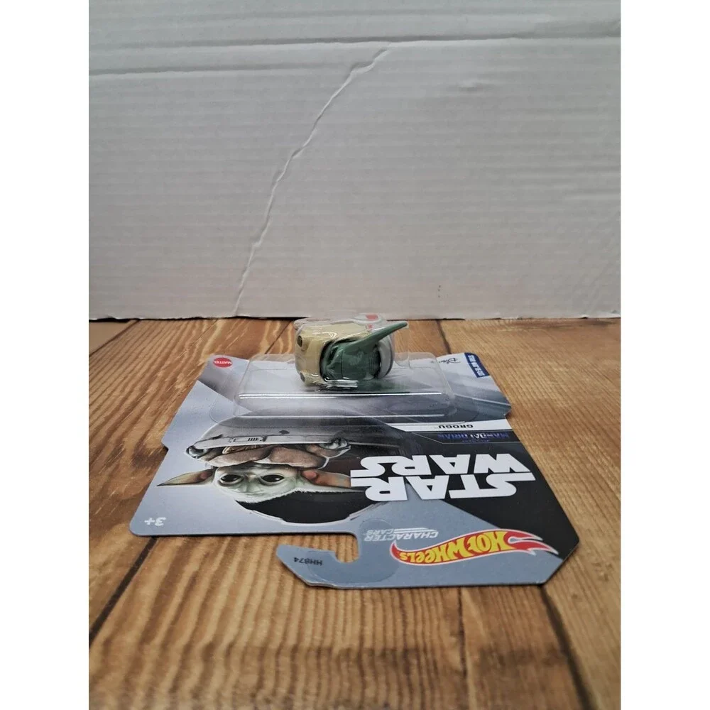 Hot Wheels Character Car -Star Wars - #HGY04 Grogu